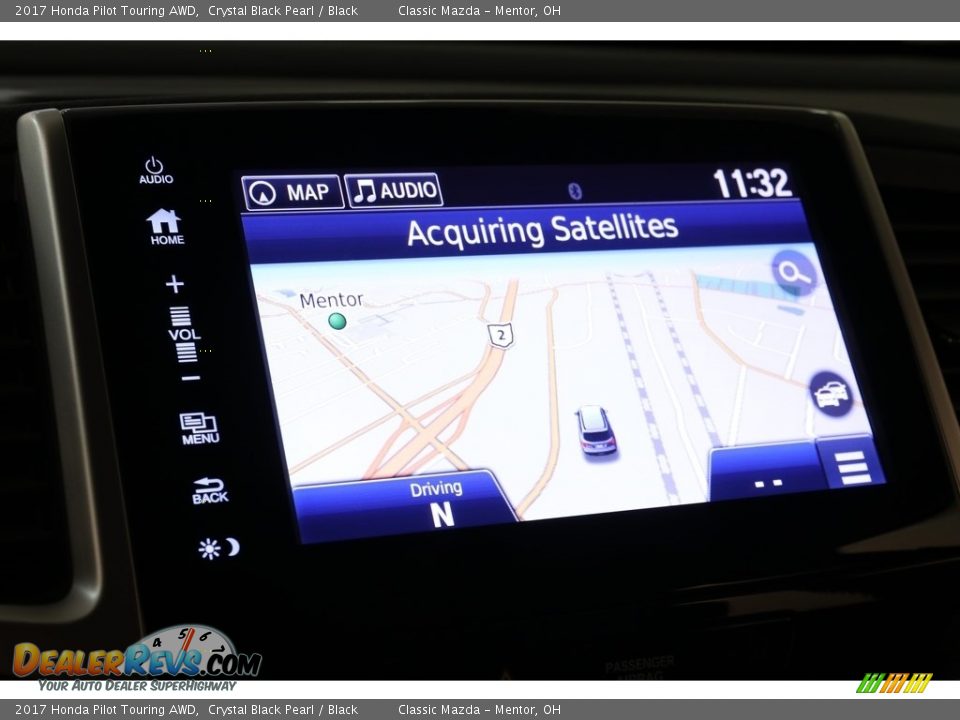 2017 Honda Pilot Touring AWD Crystal Black Pearl / Black Photo #14