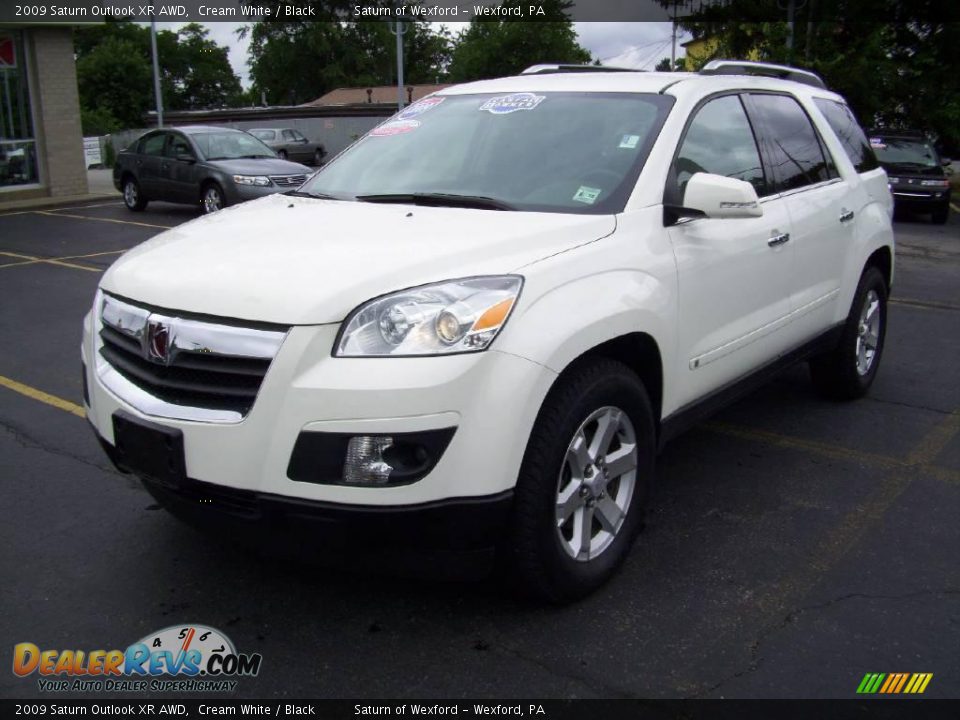 2009 Saturn Outlook XR AWD Cream White / Black Photo #8