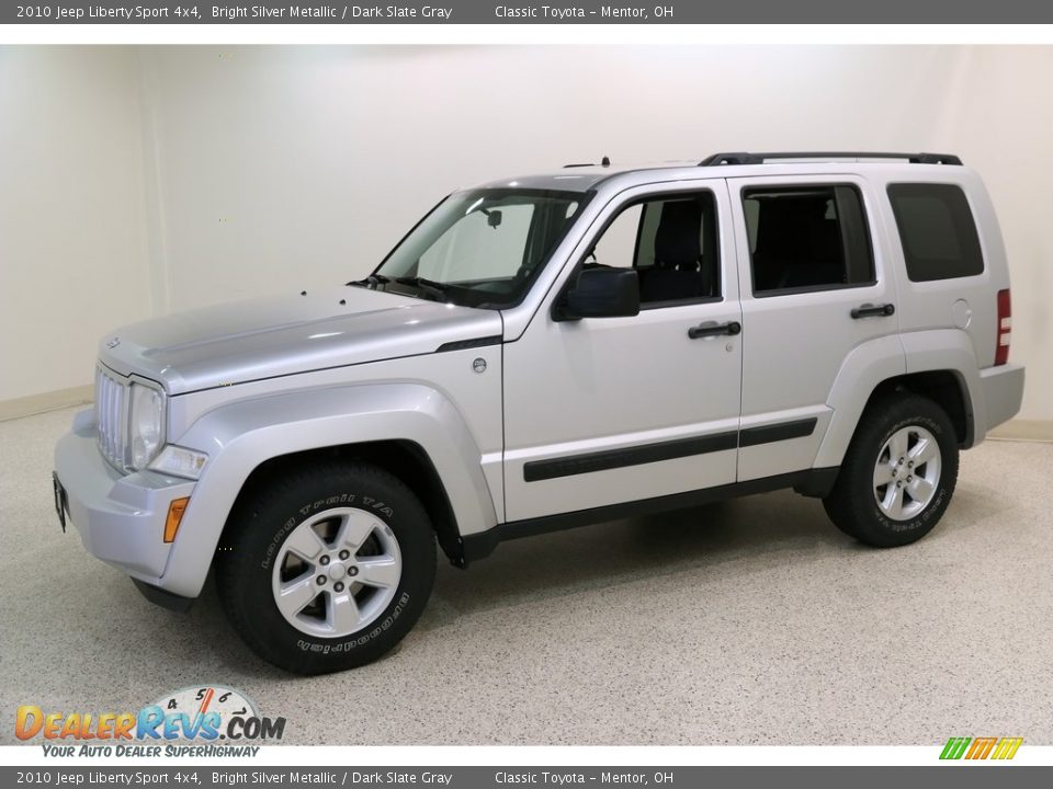 2010 Jeep Liberty Sport 4x4 Bright Silver Metallic / Dark Slate Gray Photo #3