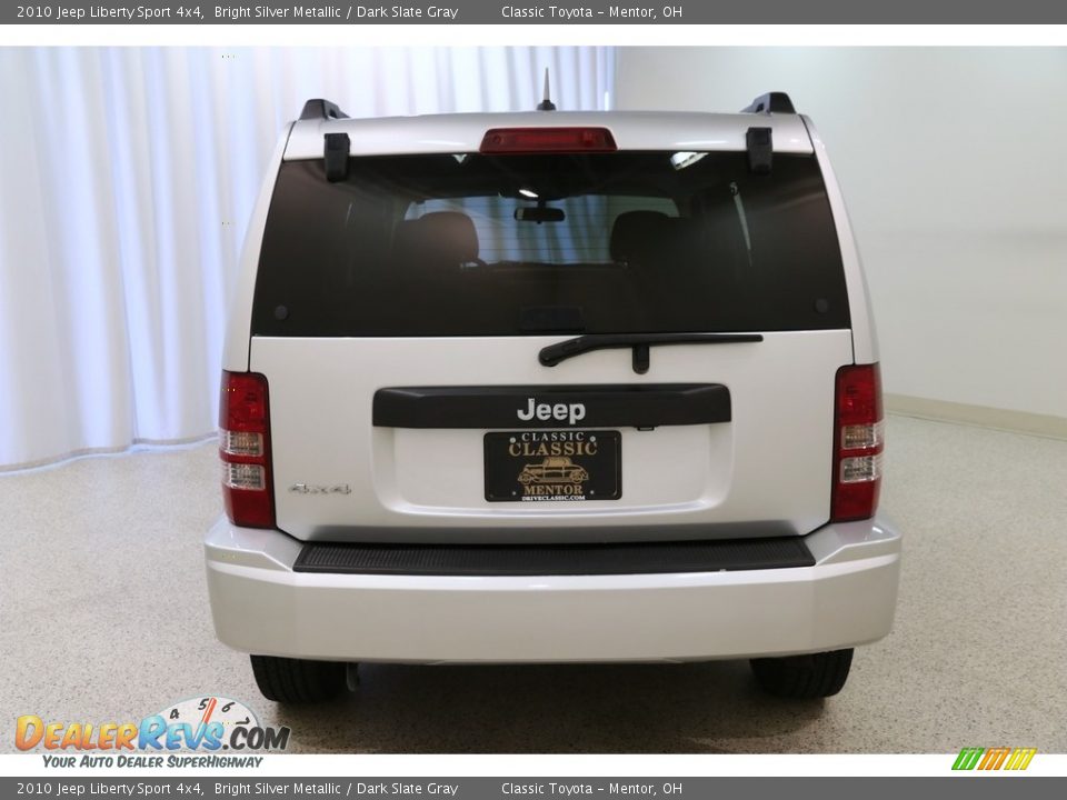 2010 Jeep Liberty Sport 4x4 Bright Silver Metallic / Dark Slate Gray Photo #15