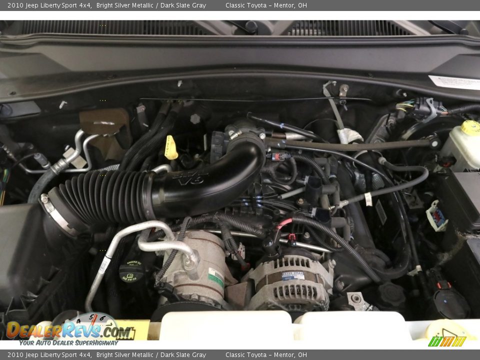 2010 Jeep Liberty Sport 4x4 Bright Silver Metallic / Dark Slate Gray Photo #16