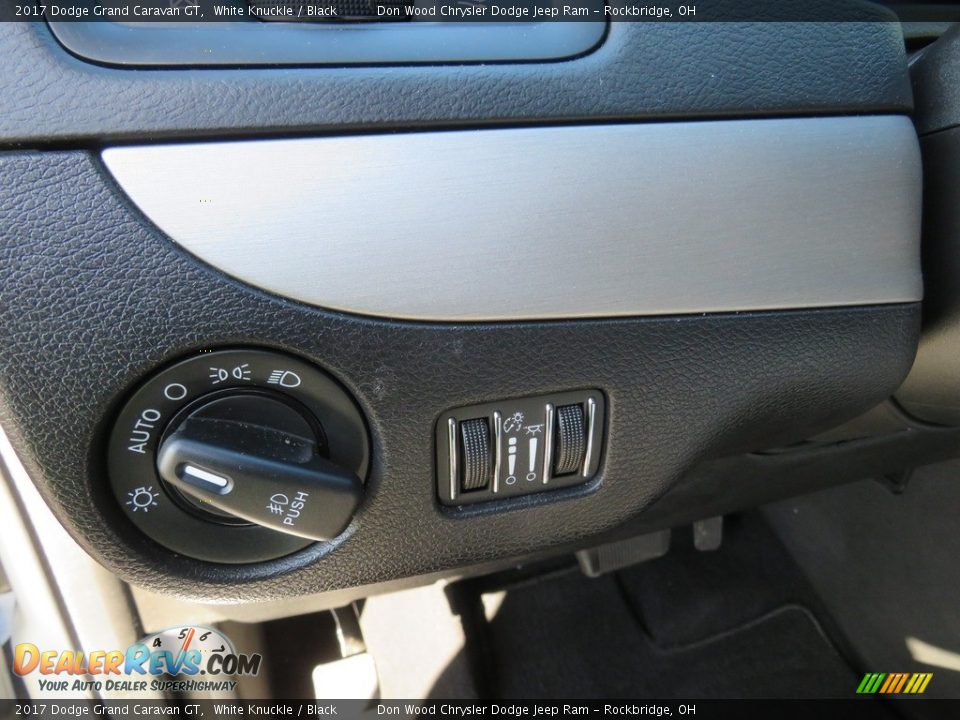 2017 Dodge Grand Caravan GT White Knuckle / Black Photo #21