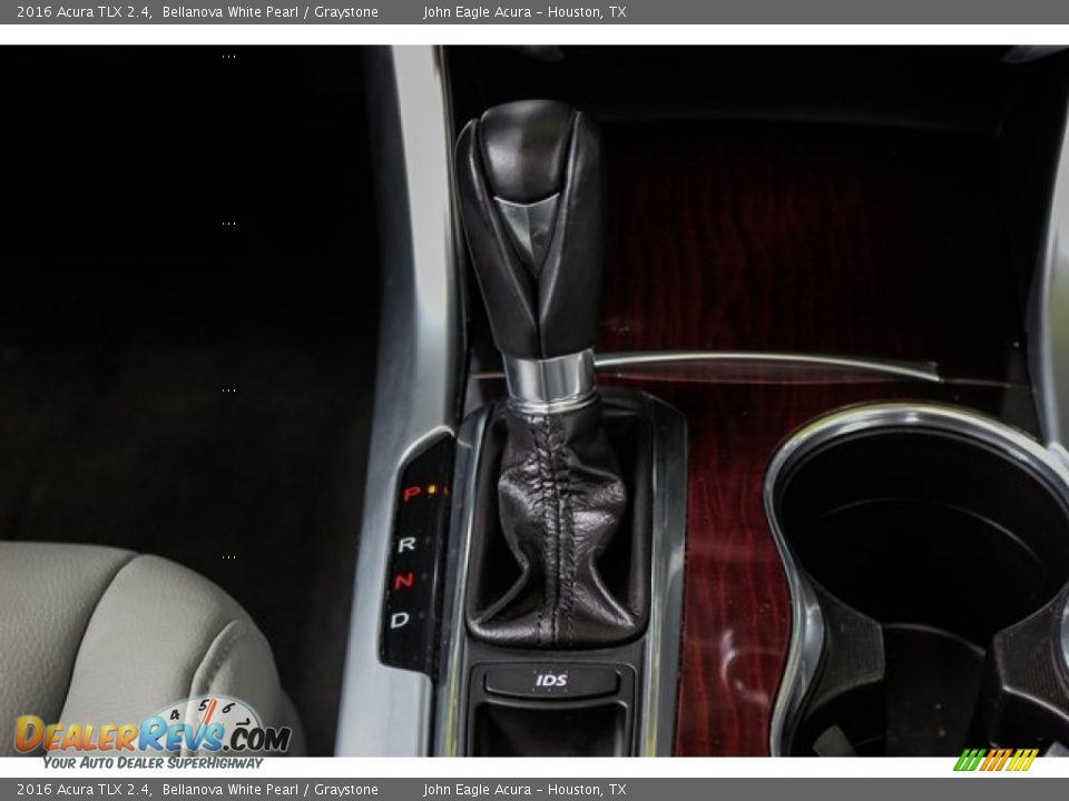 2016 Acura TLX 2.4 Bellanova White Pearl / Graystone Photo #31