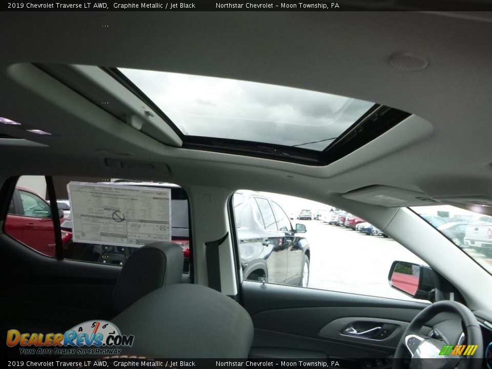 2019 Chevrolet Traverse LT AWD Graphite Metallic / Jet Black Photo #12