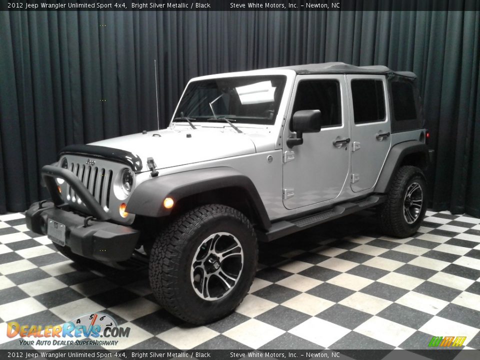 2012 Jeep Wrangler Unlimited Sport 4x4 Bright Silver Metallic / Black Photo #2