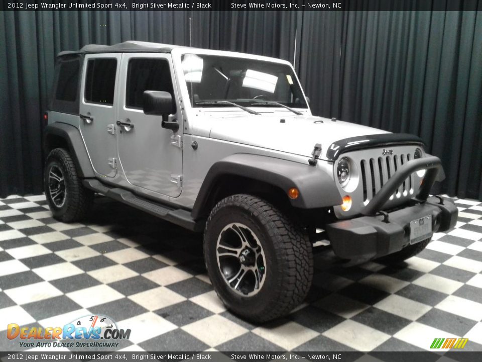 2012 Jeep Wrangler Unlimited Sport 4x4 Bright Silver Metallic / Black Photo #4