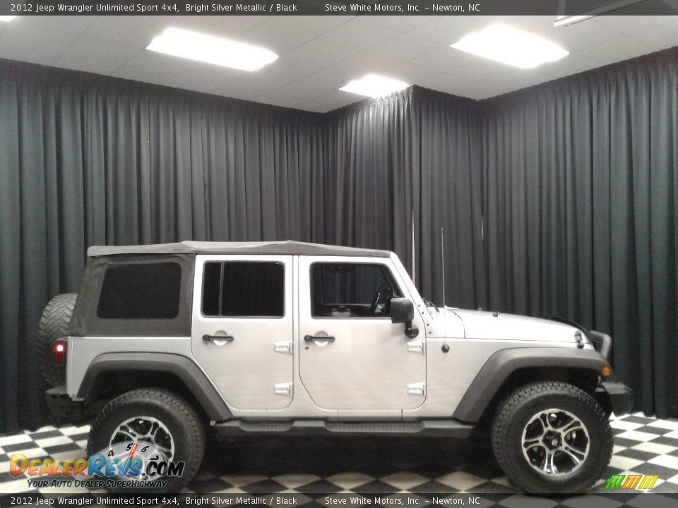 2012 Jeep Wrangler Unlimited Sport 4x4 Bright Silver Metallic / Black Photo #5