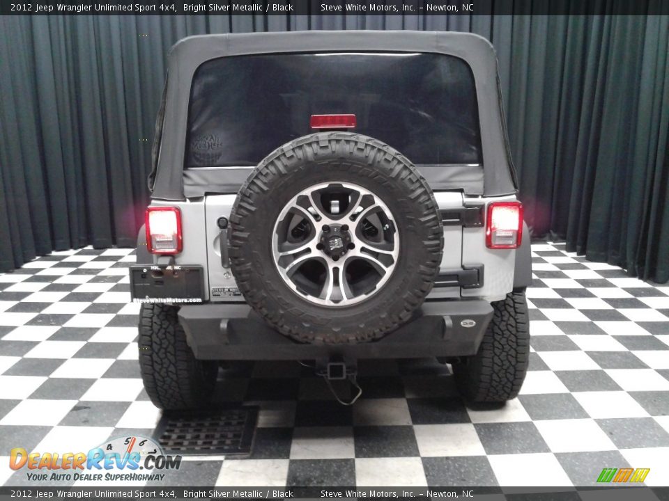 2012 Jeep Wrangler Unlimited Sport 4x4 Bright Silver Metallic / Black Photo #7
