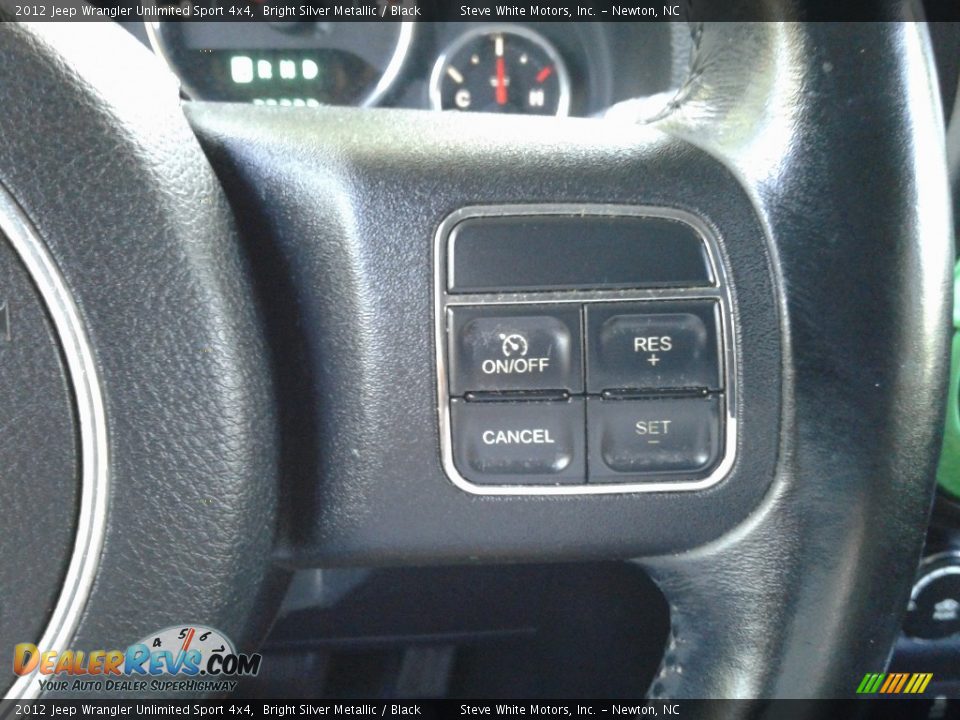 2012 Jeep Wrangler Unlimited Sport 4x4 Bright Silver Metallic / Black Photo #18