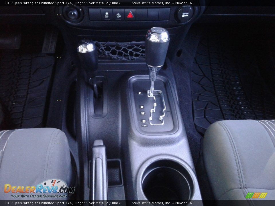 2012 Jeep Wrangler Unlimited Sport 4x4 Bright Silver Metallic / Black Photo #23
