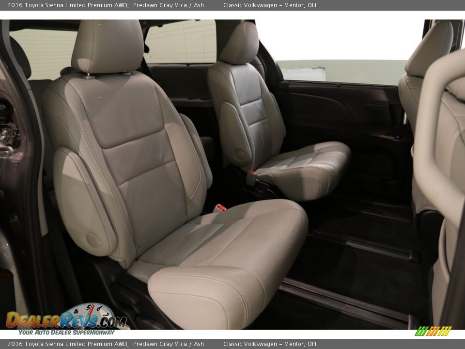 2016 Toyota Sienna Limited Premium AWD Predawn Gray Mica / Ash Photo #22