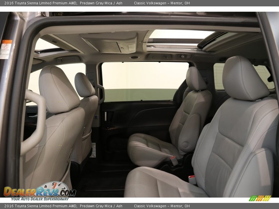 2016 Toyota Sienna Limited Premium AWD Predawn Gray Mica / Ash Photo #23