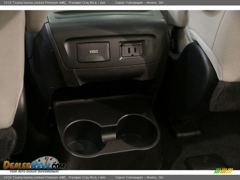 2016 Toyota Sienna Limited Premium AWD Predawn Gray Mica / Ash Photo #27