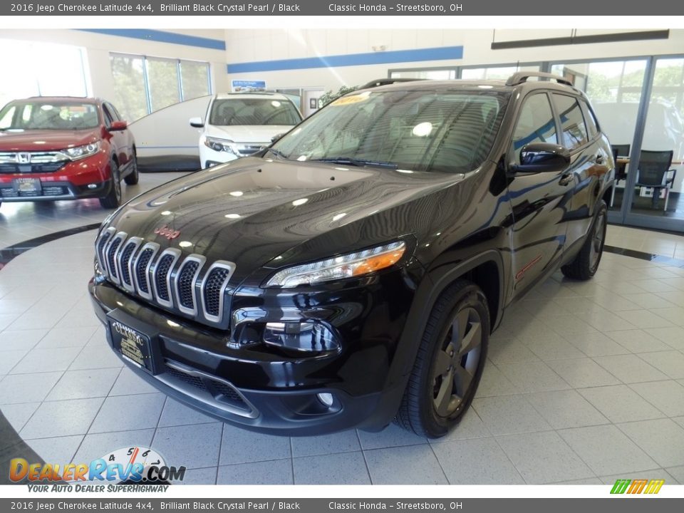 2016 Jeep Cherokee Latitude 4x4 Brilliant Black Crystal Pearl / Black Photo #1