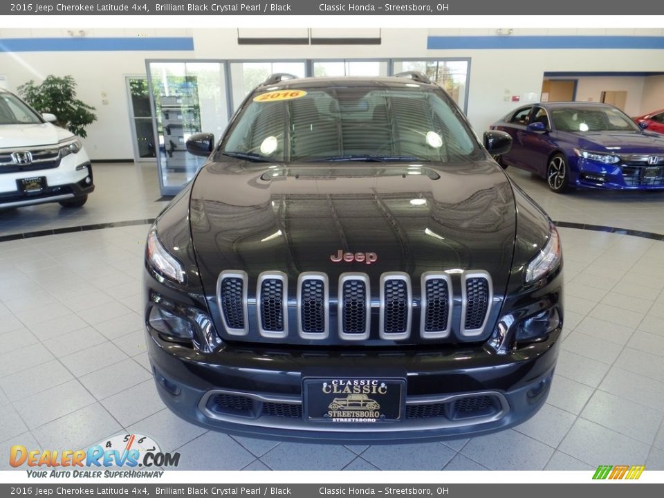 2016 Jeep Cherokee Latitude 4x4 Brilliant Black Crystal Pearl / Black Photo #2