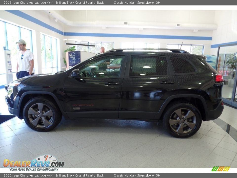 2016 Jeep Cherokee Latitude 4x4 Brilliant Black Crystal Pearl / Black Photo #11