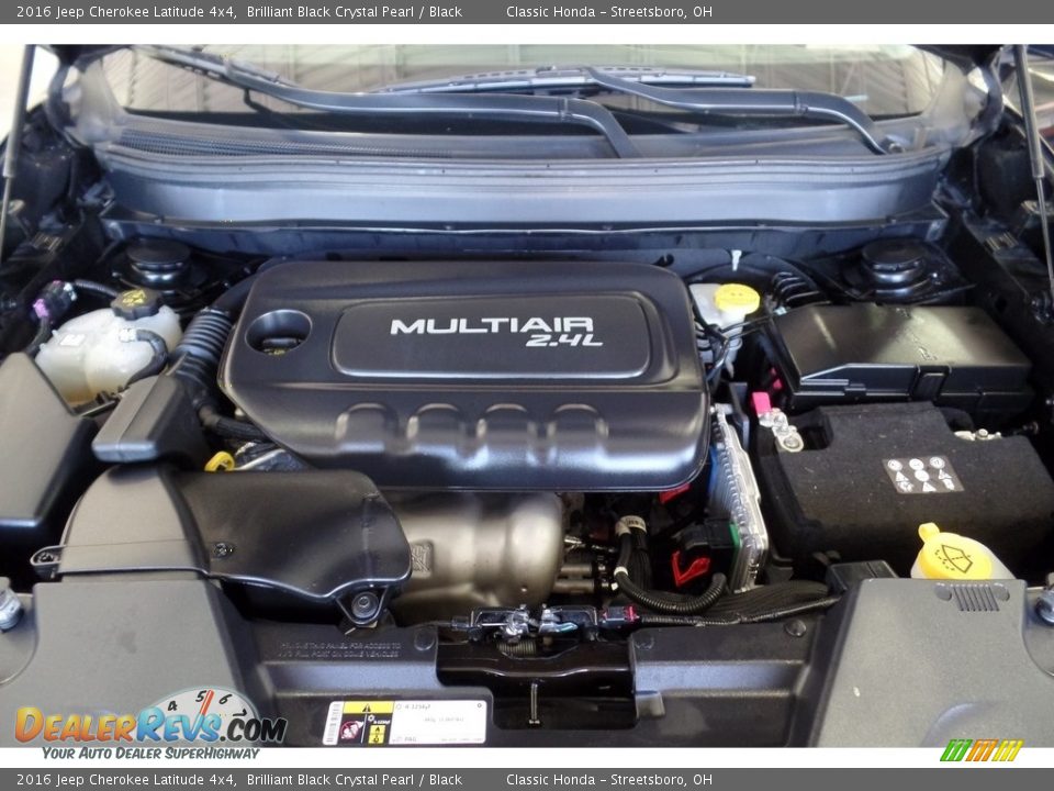 2016 Jeep Cherokee Latitude 4x4 Brilliant Black Crystal Pearl / Black Photo #14