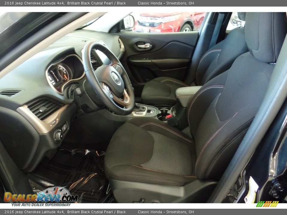 2016 Jeep Cherokee Latitude 4x4 Brilliant Black Crystal Pearl / Black Photo #31