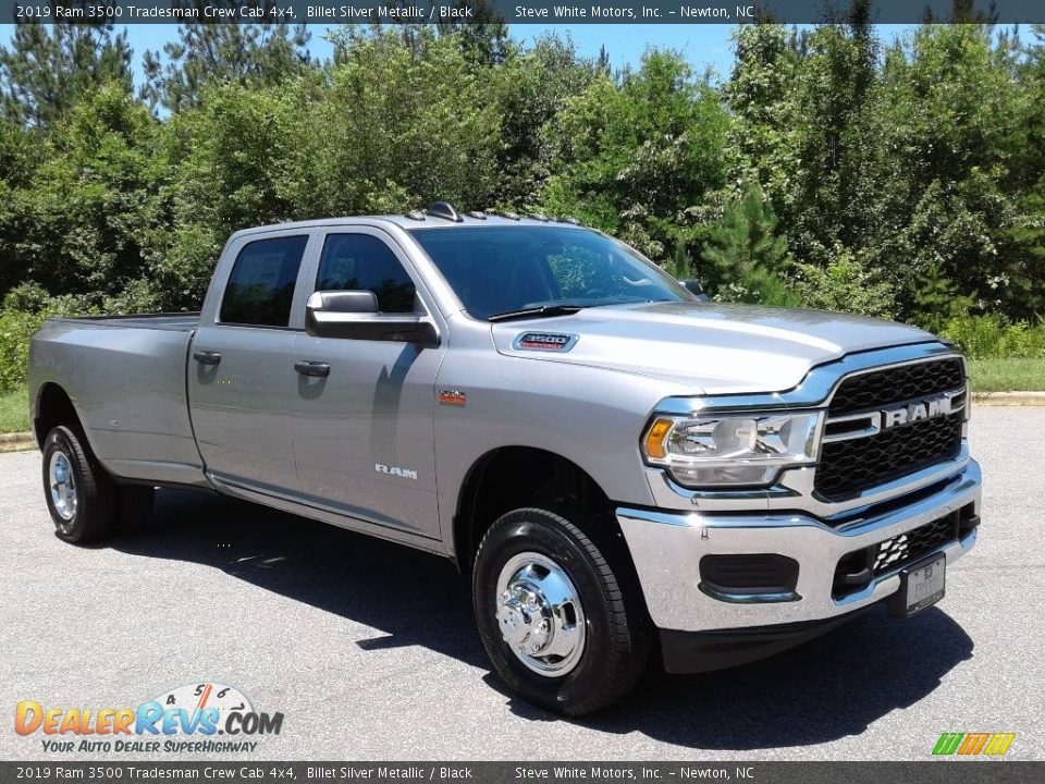 2019 Ram 3500 Tradesman Crew Cab 4x4 Billet Silver Metallic / Black Photo #4