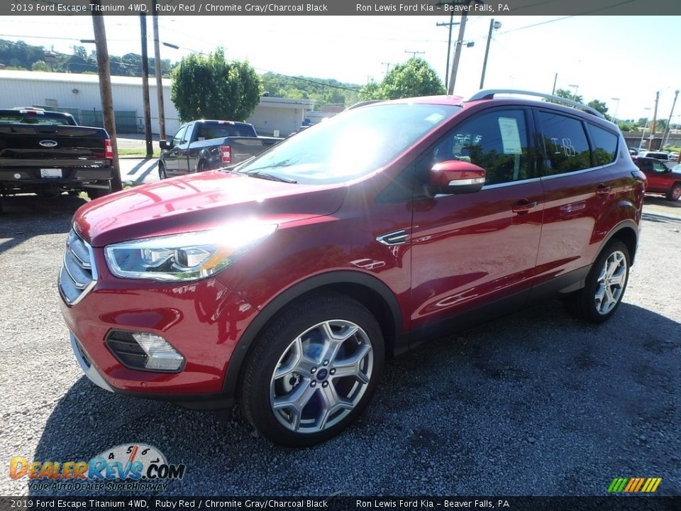 2019 Ford Escape Titanium 4WD Ruby Red / Chromite Gray/Charcoal Black Photo #7