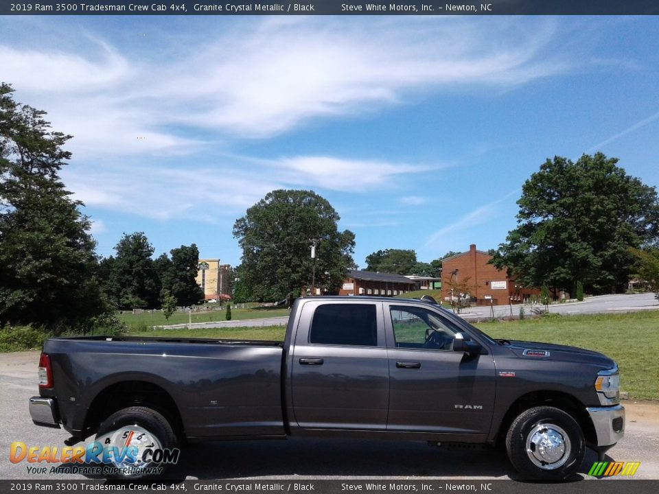 2019 Ram 3500 Tradesman Crew Cab 4x4 Granite Crystal Metallic / Black Photo #5