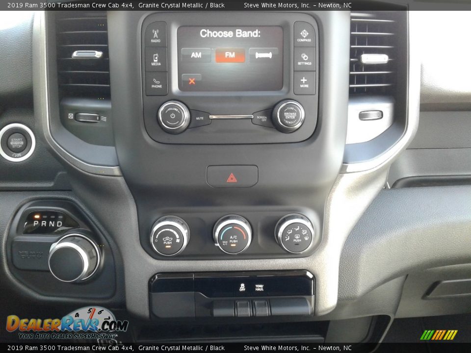 Controls of 2019 Ram 3500 Tradesman Crew Cab 4x4 Photo #18