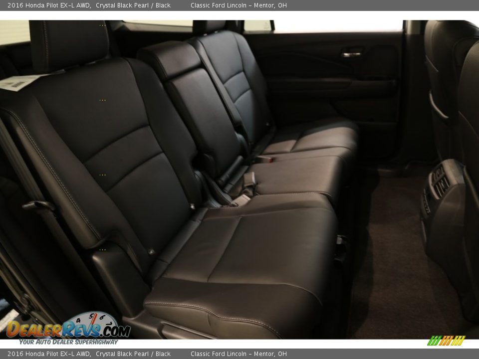 2016 Honda Pilot EX-L AWD Crystal Black Pearl / Black Photo #19