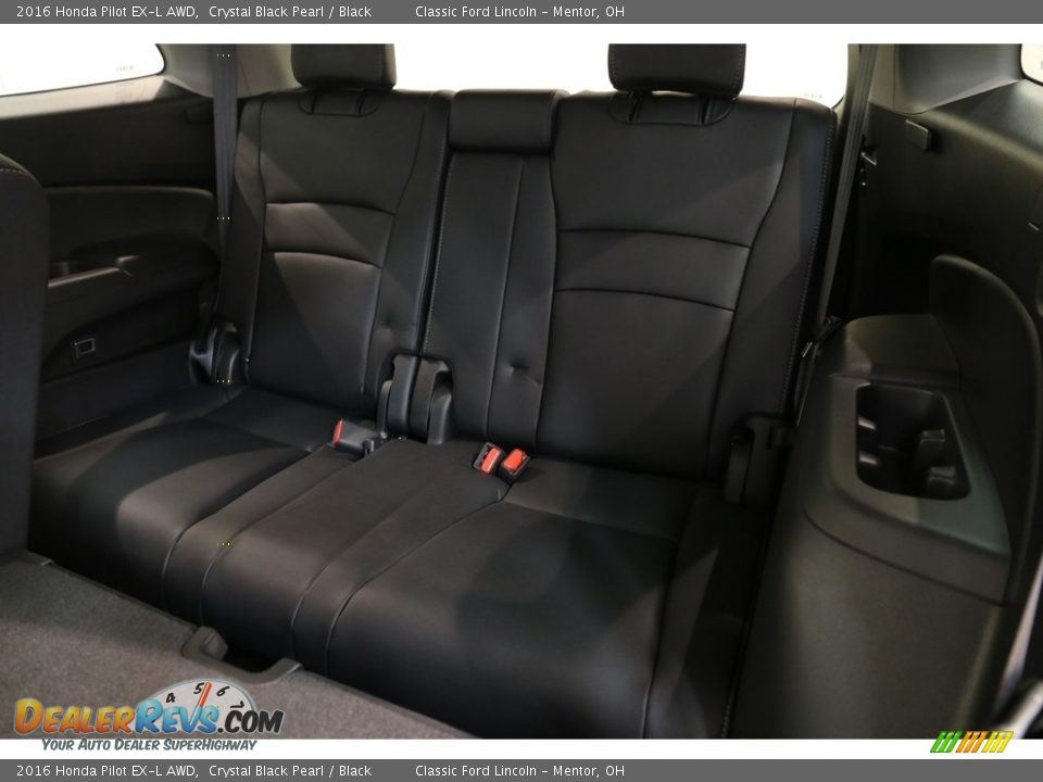 2016 Honda Pilot EX-L AWD Crystal Black Pearl / Black Photo #21