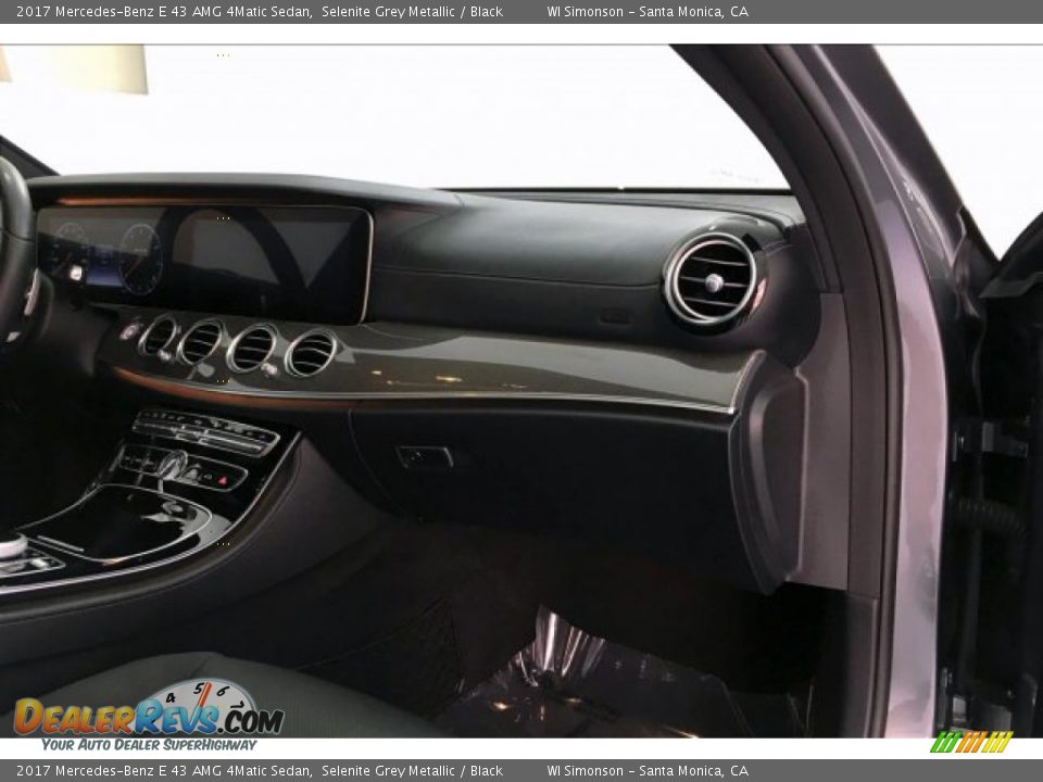 2017 Mercedes-Benz E 43 AMG 4Matic Sedan Selenite Grey Metallic / Black Photo #28