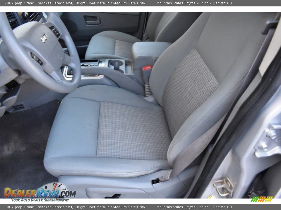 2007 Jeep Grand Cherokee Laredo 4x4 Bright Silver Metallic / Medium Slate Gray Photo #11