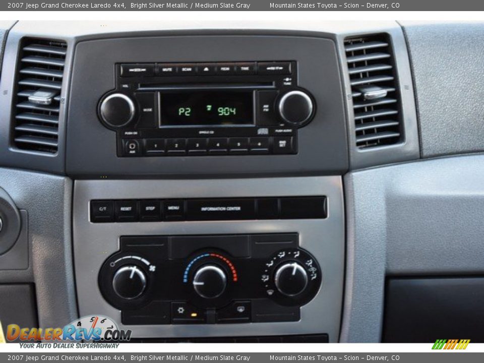 2007 Jeep Grand Cherokee Laredo 4x4 Bright Silver Metallic / Medium Slate Gray Photo #14