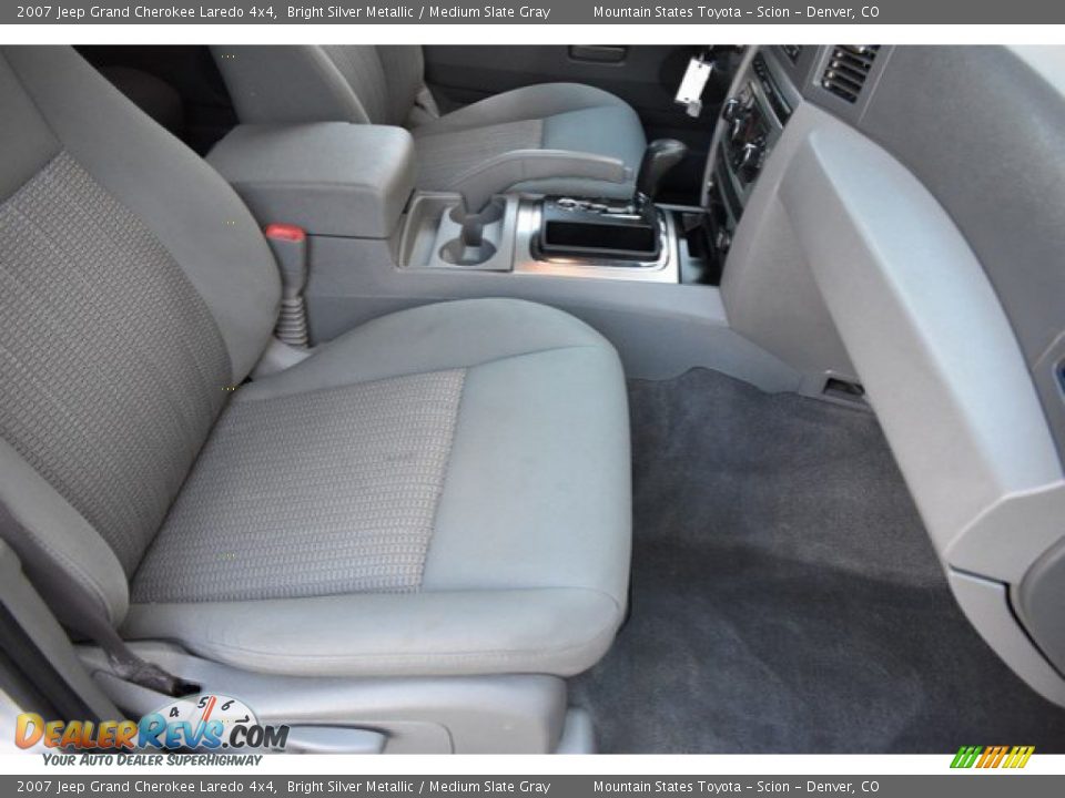 2007 Jeep Grand Cherokee Laredo 4x4 Bright Silver Metallic / Medium Slate Gray Photo #17