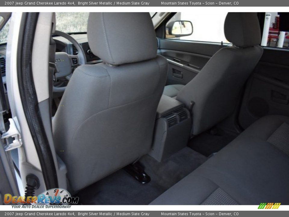 2007 Jeep Grand Cherokee Laredo 4x4 Bright Silver Metallic / Medium Slate Gray Photo #19