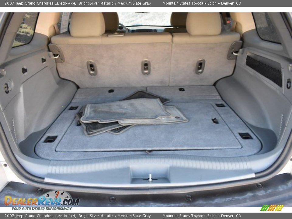 2007 Jeep Grand Cherokee Laredo 4x4 Bright Silver Metallic / Medium Slate Gray Photo #26
