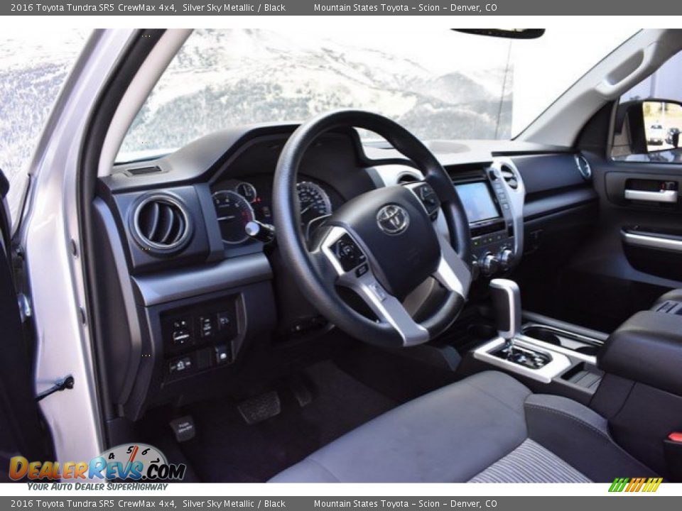 2016 Toyota Tundra SR5 CrewMax 4x4 Silver Sky Metallic / Black Photo #10