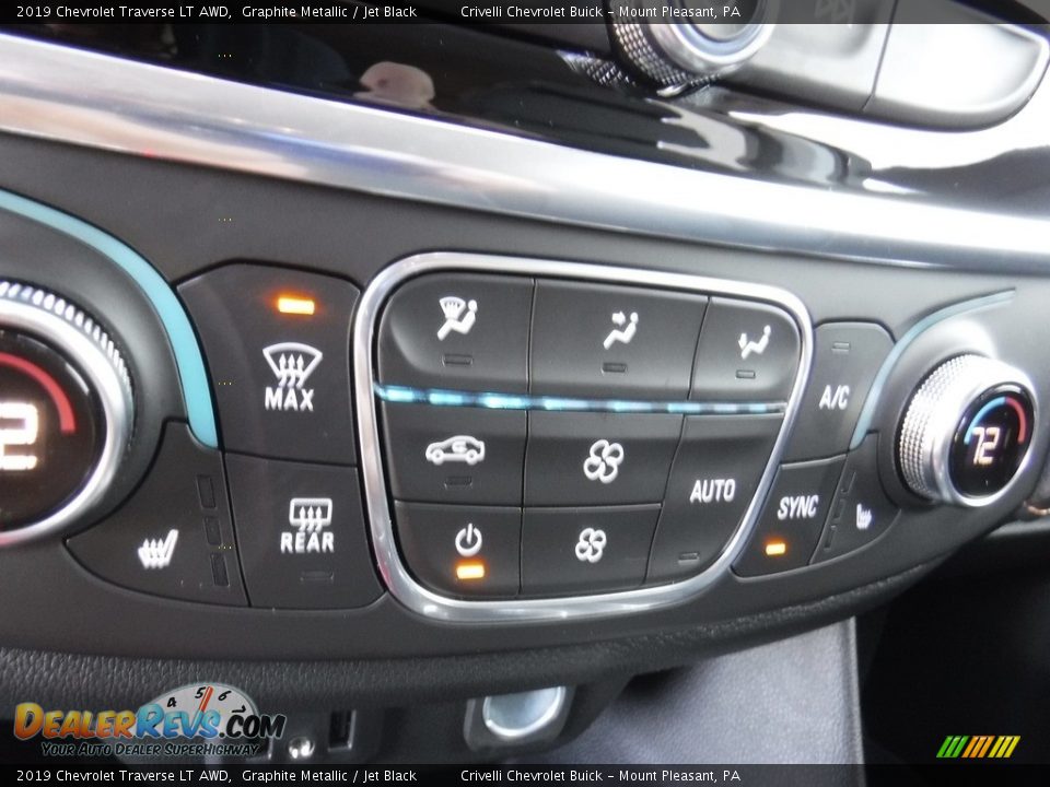 2019 Chevrolet Traverse LT AWD Graphite Metallic / Jet Black Photo #21