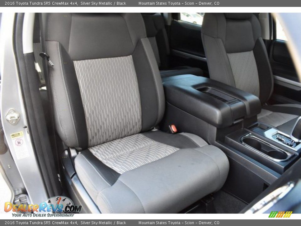 2016 Toyota Tundra SR5 CrewMax 4x4 Silver Sky Metallic / Black Photo #18
