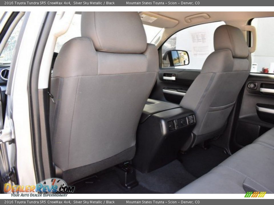 2016 Toyota Tundra SR5 CrewMax 4x4 Silver Sky Metallic / Black Photo #19