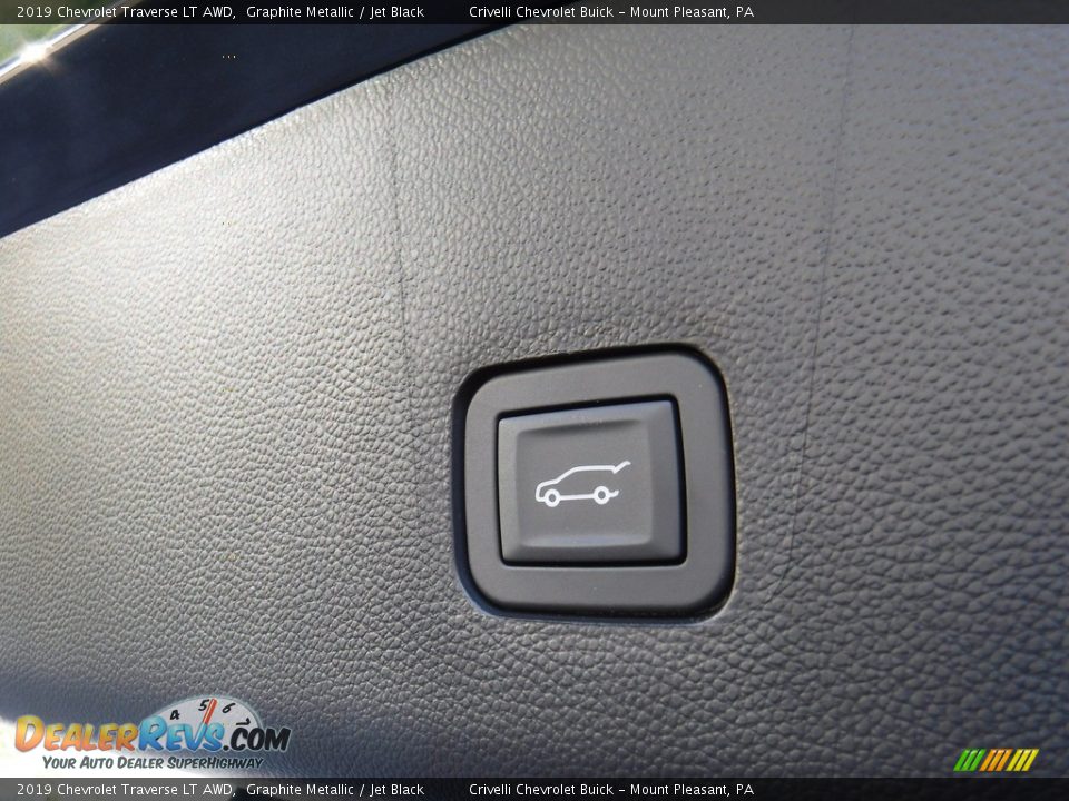 2019 Chevrolet Traverse LT AWD Graphite Metallic / Jet Black Photo #31