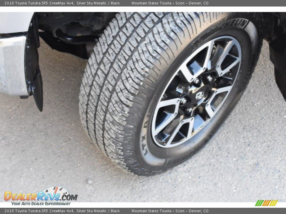 2016 Toyota Tundra SR5 CrewMax 4x4 Silver Sky Metallic / Black Photo #28