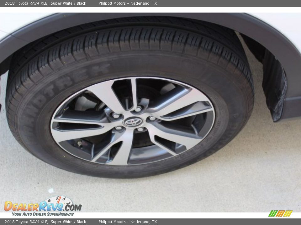 2018 Toyota RAV4 XLE Super White / Black Photo #5