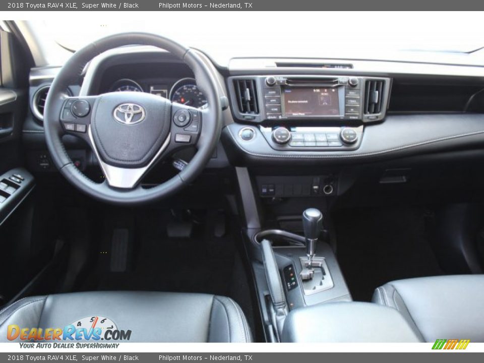 2018 Toyota RAV4 XLE Super White / Black Photo #20