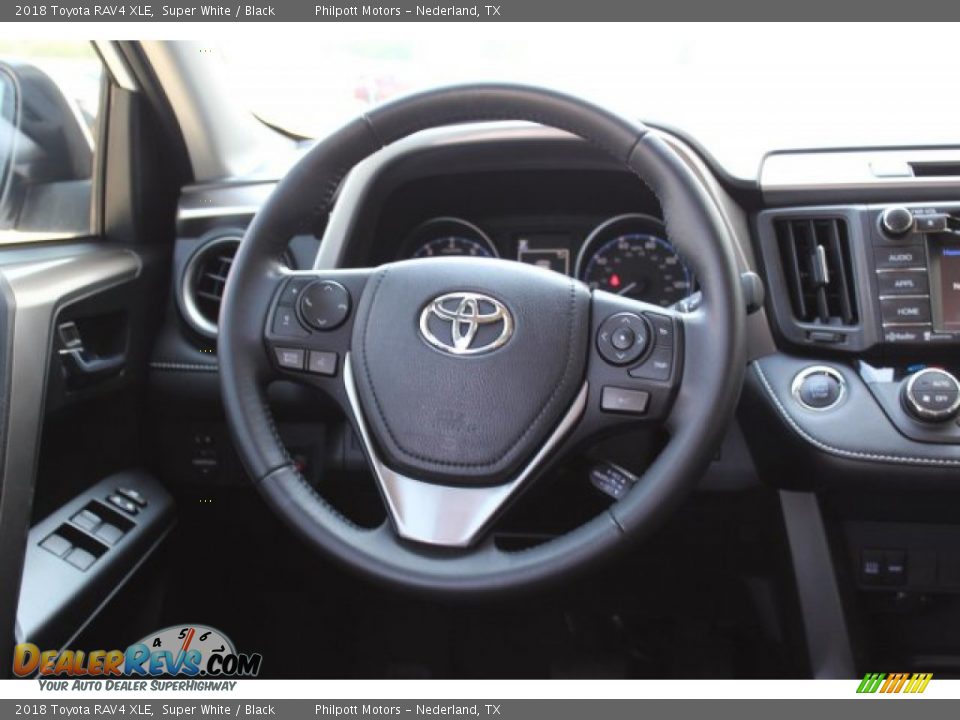 2018 Toyota RAV4 XLE Super White / Black Photo #21