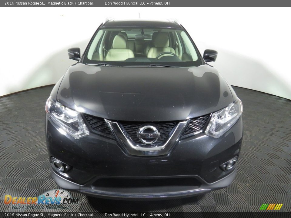 2016 Nissan Rogue SL Magnetic Black / Charcoal Photo #4