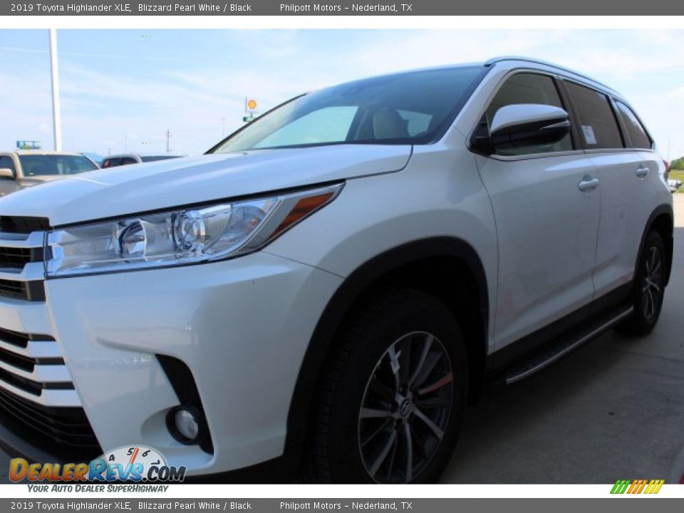 2019 Toyota Highlander XLE Blizzard Pearl White / Black Photo #4