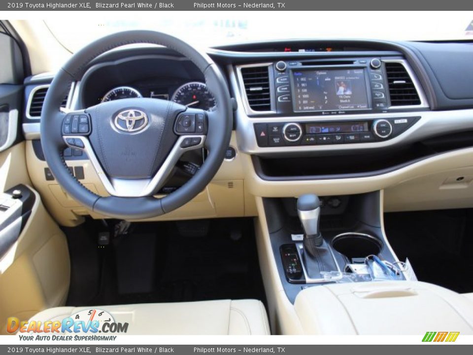 2019 Toyota Highlander XLE Blizzard Pearl White / Black Photo #13