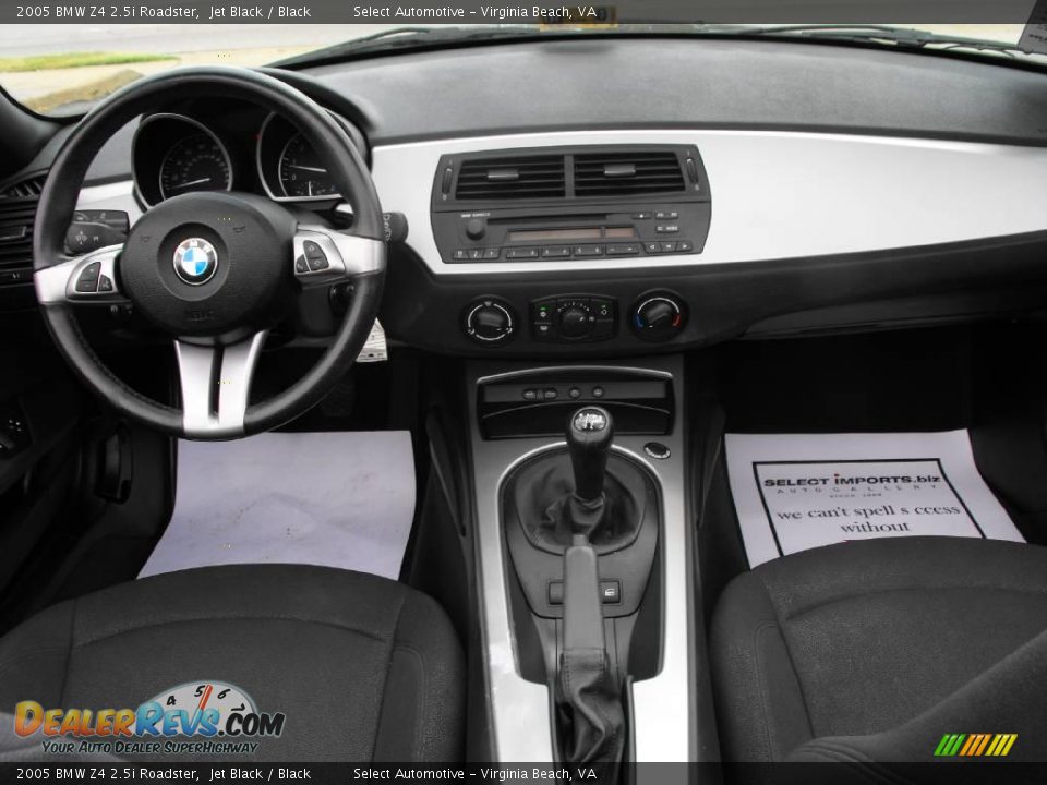 2005 BMW Z4 2.5i Roadster Jet Black / Black Photo #11