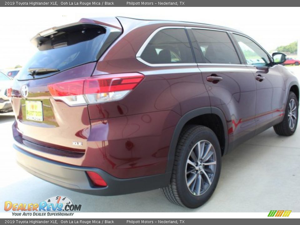 2019 Toyota Highlander XLE Ooh La La Rouge Mica / Black Photo #17