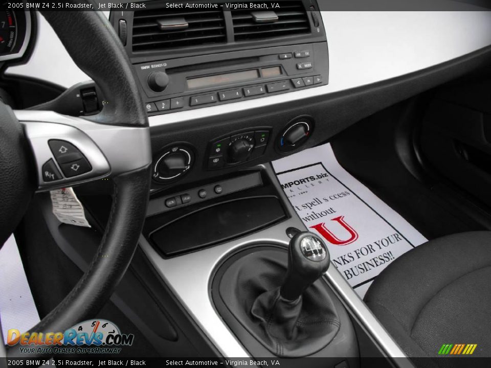 2005 BMW Z4 2.5i Roadster Jet Black / Black Photo #15