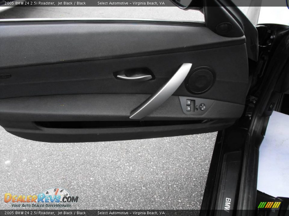 2005 BMW Z4 2.5i Roadster Jet Black / Black Photo #17